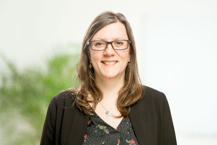 Dr. Kirsten Koenig